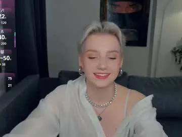 Freechat nakishacroshaw on Chaturbate
