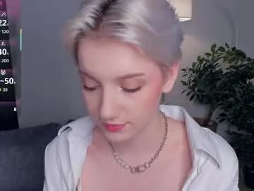 Freechat nakishacroshaw on Chaturbate