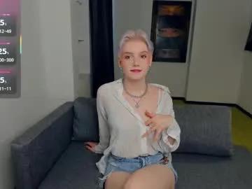 Freechat nakishacroshaw on Chaturbate