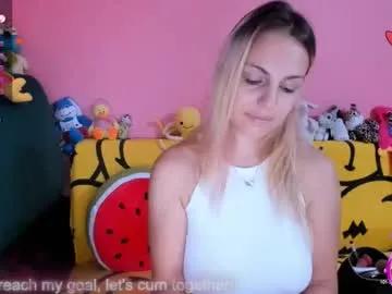 new_sexyiass on Chaturbate