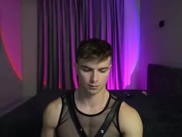 nik_sharp on Chaturbate