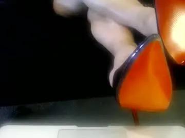 Freechat nikkkibabyyyy on Chaturbate