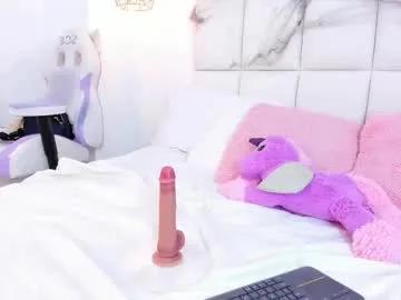 nina_sweetz on Chaturbate
