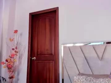 ninacavallli on Chaturbate