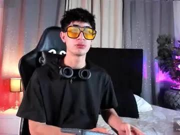 Freechat novawheeler on Chaturbate