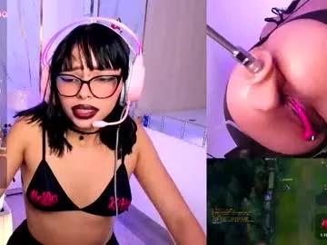 Freechat nyveth on Chaturbate