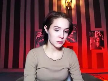 onaloon on Chaturbate