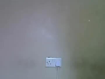 Freechat oneinamillionguy on Chaturbate