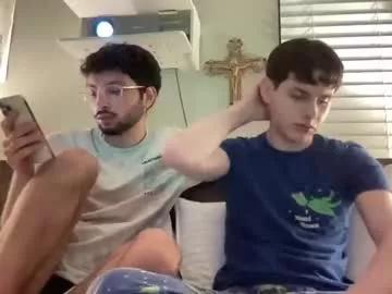 Freechat phillycouple1802 on Chaturbate