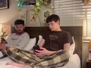 Freechat phillycouple1802 on Chaturbate