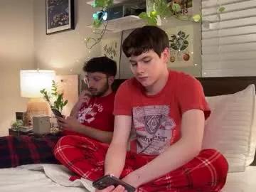 Freechat phillycouple1802 on Chaturbate