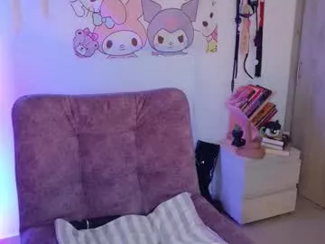 purple_ema on Chaturbate