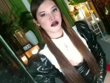 Freechat queen_kendalx19 on Chaturbate