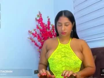 Freechat roxanasmiith on Chaturbate