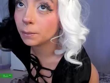 samii_monroe — GOAL: Wink w asshole  [63 tokens remaining] Welcome to my room! #feet #18 #anal #skinny #new