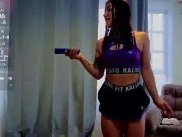 scarlett_fire5 — GOAL: exuberant control x 2 min while exercising [200 tokens remaining] Are you going to look at me or are you going to play with me too? #muscle #smalltits #submissive #milf #fit