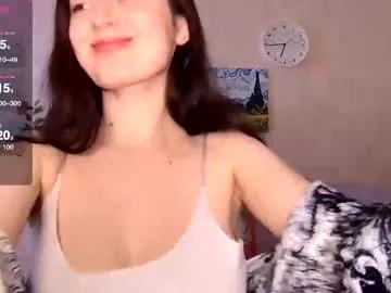 Freechat sensuallucy233 on Chaturbate