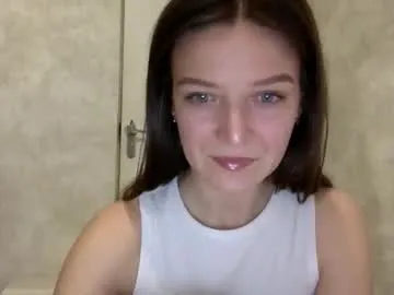 Freechat shining_pearl on Chaturbate