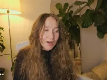 Offline skarpio17 on Chaturbate