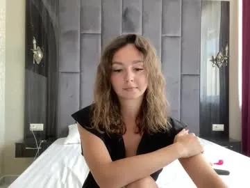 Freechat smiling_riddle on Chaturbate