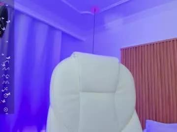 Freechat sophiecherry_ on Chaturbate