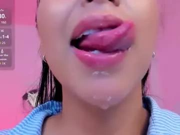 sophierooy on Chaturbate