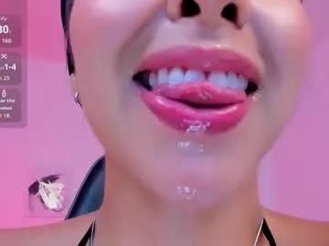 sophierooy on Chaturbate