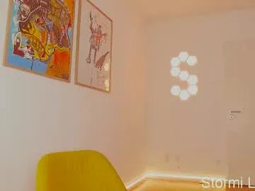 Freechat stormi_light on Chaturbate