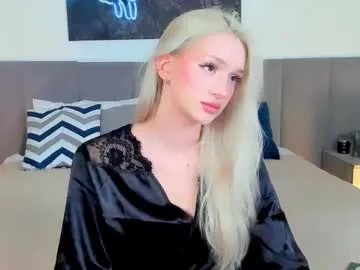 Freechat sugarwhisper on Chaturbate