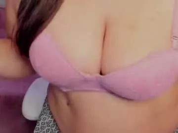 sweetie_curvy on Chaturbate