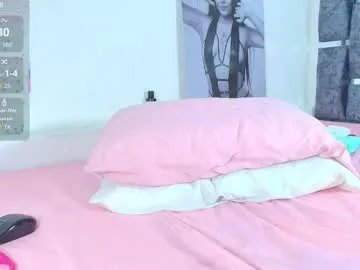 Freechat taniamilan on Chaturbate