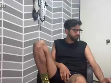 Freechat thomass10183 on Chaturbate