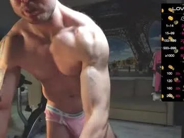 Freechat ukgymboy on Chaturbate