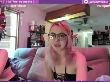 Freechat v3n0mb1t3z on Chaturbate