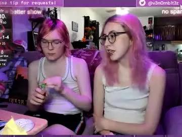 Freechat v3n0mb1t3z on Chaturbate