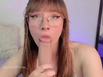 Freechat valerieflorez on Chaturbate
