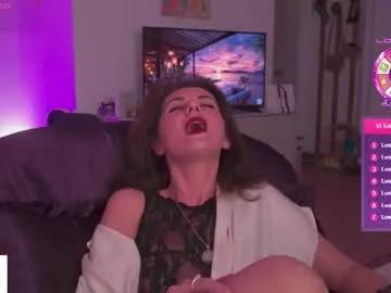 Freechat witch_in_silk on Chaturbate