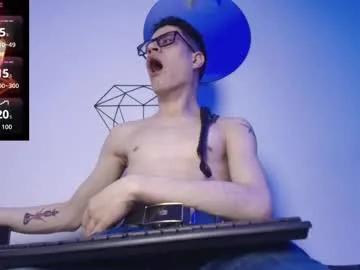 Freechat wolfan_sky on Chaturbate