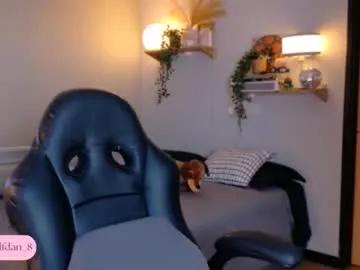 wolfsfoster —  ,   33/99/222// Make me nakeddd  [555 tokens left] #latina #glasses #daddy #hairy #bigass