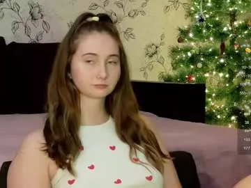 Offline yourcreamyister on Chaturbate