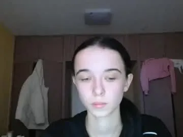 Freechat yuliastar on Chaturbate