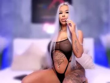 Freechat yviann on Chaturbate