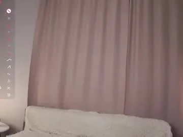 Freechat zara_shine on Chaturbate