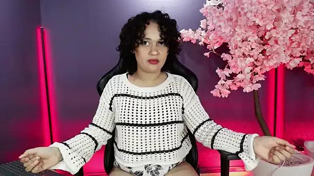 Freechat _sarahRose on StripChat