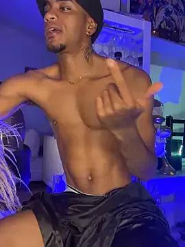 AaronCruz_ on StripChat 