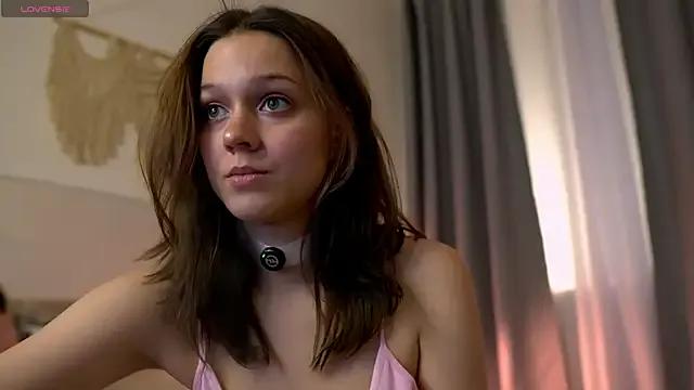 Addelin_Moon on StripChat 