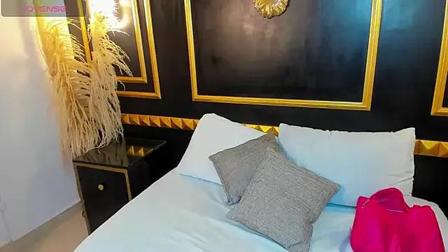 Freechat aixa_15 on StripChat