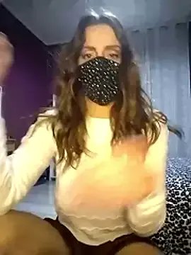 Akemi_rossi on StripChat