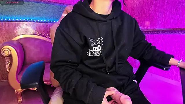 Freechat Ale_sweety_ on StripChat