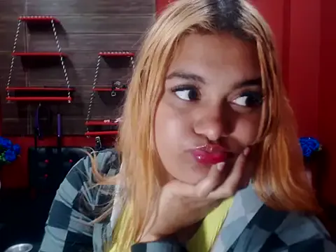 Offline Alicefetishxxx on StripChat